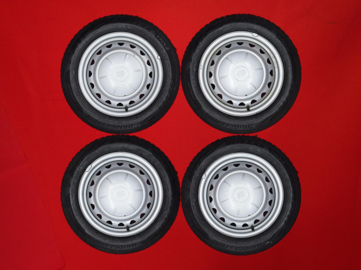 ブリヂストン ブリザック VRX2 BRIDGESTONE BLIZZAK VRX2 185/60R15 84Q マルチスチール 〈センターハブキャップ付〉 6Jx15 +45 5/100 114.3 シルバー(銀色)系 シエンタ ポロ