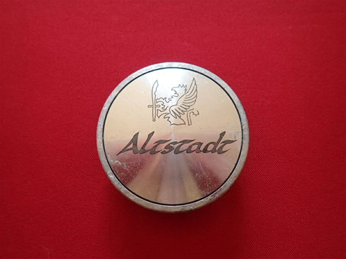 ●商品情報 RIVERSIDE Altstadt 中古センターキャップ1枚の出品です。全体的にキズ、変色またはくすみがあります。アルミ製、素材色です。☆キャップを傷つけてしまった方、破損してしまった方、いつの間にか知らないうちに飛んで行って失くしてしまった方、経年劣化により使用出来なくなってしまった方など、単品でお探しの方におススメです！！☆【寸法・程度について】【程度について】キズ等の程度につきましては画像にてご確認ください。表記は省略させて頂いておりますのでご了解ください。【寸法】※すべて実測値です画像にてご確認下さい。測定個所は下記の部分となります。全幅(直径)・裏面取付部径・厚さ(高さ)ジャンクCP5204728 社外 キャップ 商品番号 P005204728 （お問い合わせの際にはこの番号をお伝え下さい） 部品名 キャップ 証明書 無 保証書 なし 取扱説明書 無 当店評価 ジャンクC スペック 送料（税別） 1,000円 ※沖縄県や離島の場合は中継料が加算されます 当店は中古専門店です。商品画像をよくご確認の上ご購入下さい。 お気に召しませんでしたか？ 当店には数万点の商品があります。 他の商品もぜひご検討ください。 この店舗の他の商品も見てみる