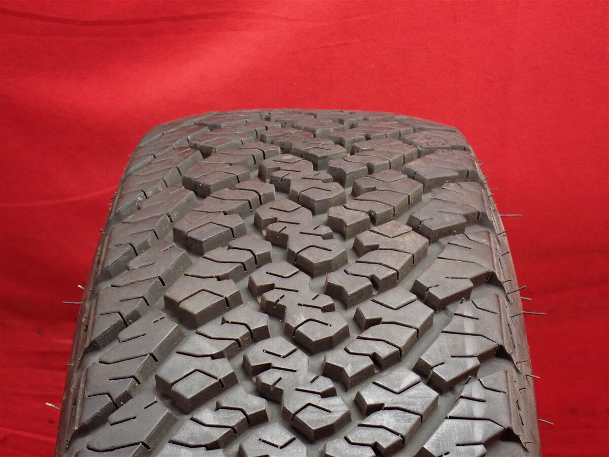 グリップマックス A/T - GRIPMAX A/T - 215/70R16 100T RAV4 RVR アウトランダー アウトランダー PHEV アストロ エクリプスクロス エスケープ エレメント クルーガー サファリ デリカ D:5 トリビュート ハリアー パジェロ イオ ランドクルーザー