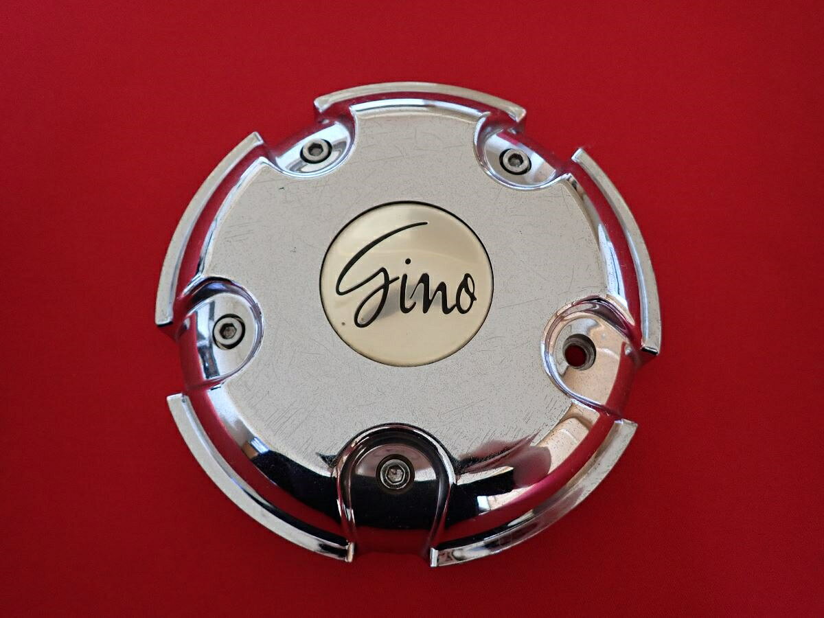●商品情報 gino ジーノ 中古センターキャップ1枚の出品です。全体的にキズ、変色またはくすみ、へこみまたはひずみがあります。アルミ製、素材色×金色です。刻印 C-524-4☆キャップを傷つけてしまった方、破損してしまった方、いつの間にか知らないうちに飛んで行って失くしてしまった方、経年劣化により使用出来なくなってしまった方など、単品でお探しの方におススメです！！☆【寸法・程度について】【程度について】キズ等の程度につきましては画像にてご確認ください。表記は省略させて頂いておりますのでご了解ください。【寸法】※すべて実測値です画像にてご確認下さい。測定個所は下記の部分となります。全幅(直径)・裏面取付部径・厚さ(高さ)ジャンクCP5204989 社外 キャップ 商品番号 P005204989 （お問い合わせの際にはこの番号をお伝え下さい） 部品名 キャップ 証明書 無 保証書 なし 取扱説明書 無 当店評価 ジャンクC スペック 送料（税別） 1,000円 ※沖縄県や離島の場合は中継料が加算されます 当店は中古専門店です。商品画像をよくご確認の上ご購入下さい。 お気に召しませんでしたか？ 当店には数万点の商品があります。 他の商品もぜひご検討ください。 この店舗の他の商品も見てみる
