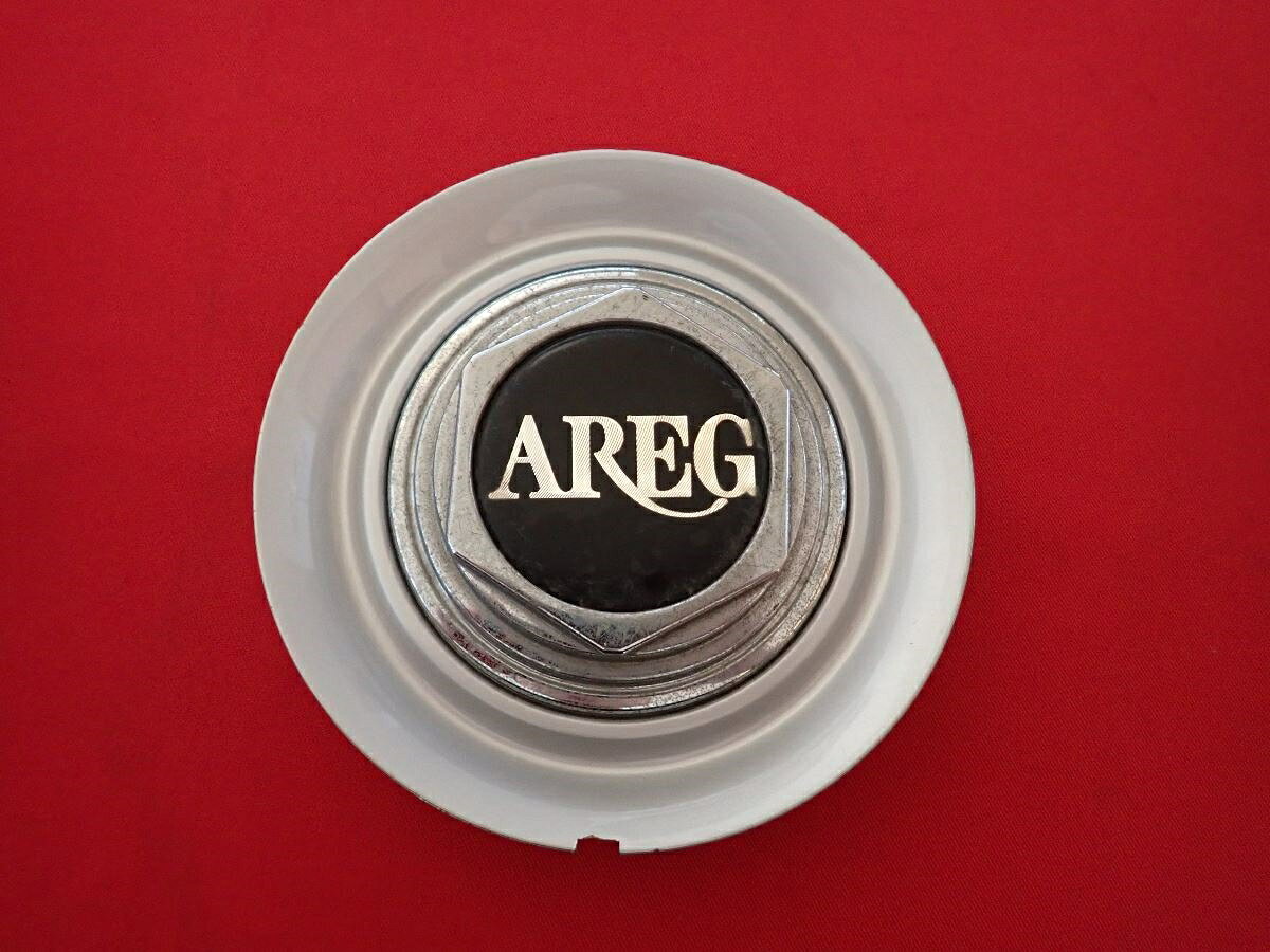 ●商品情報 AREG 中古センターキャップ1枚の出品です。全体的にキズ、変色またはくすみがあります。プラスチック製、銀色×黒色です。刻印 BC-105 BC-057☆キャップを傷つけてしまった方、破損してしまった方、いつの間にか知らないうちに飛んで行って失くしてしまった方、経年劣化により使用出来なくなってしまった方など、単品でお探しの方におススメです！！☆【寸法・程度について】【程度について】キズ等の程度につきましては画像にてご確認ください。表記は省略させて頂いておりますのでご了解ください。【寸法】※すべて実測値です画像にてご確認下さい。測定個所は下記の部分となります。全幅(直径)・裏面取付部径・厚さ(高さ)ジャンクCP5205102 社外 キャップ 商品番号 P005205102 （お問い合わせの際にはこの番号をお伝え下さい） 部品名 キャップ 証明書 無 保証書 なし 取扱説明書 無 当店評価 ジャンクC スペック 送料（税別） 1,000円 ※沖縄県や離島の場合は中継料が加算されます 当店は中古専門店です。商品画像をよくご確認の上ご購入下さい。 お気に召しませんでしたか？ 当店には数万点の商品があります。 他の商品もぜひご検討ください。 この店舗の他の商品も見てみる