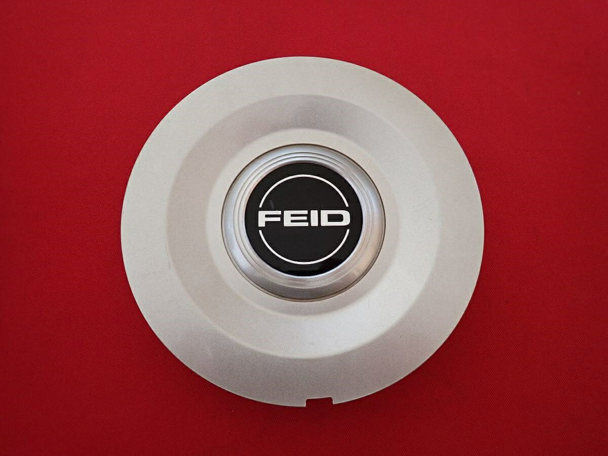 ●商品情報 FEID 中古センターキャップ1枚の出品です。全体的にキズがあります。プラスチック製、銀色×黒色です。刻印 GIRO/06S 31500200 ＞PC+ABS＜☆キャップを傷つけてしまった方、破損してしまった方、いつの間にか知らないうちに飛んで行って失くしてしまった方、経年劣化により使用出来なくなってしまった方など、単品でお探しの方におススメです！！☆【寸法・程度について】【程度について】キズ等の程度につきましては画像にてご確認ください。表記は省略させて頂いておりますのでご了解ください。【寸法】※すべて実測値です画像にてご確認下さい。測定個所は下記の部分となります。全幅(直径)・裏面取付部径・厚さ(高さ)ジャンクBP5205119 社外 キャップ 商品番号 P005205119 （お問い合わせの際にはこの番号をお伝え下さい） 部品名 キャップ 証明書 無 保証書 なし 取扱説明書 無 当店評価 ジャンクB スペック 送料（税別） 1,000円 ※沖縄県や離島の場合は中継料が加算されます 当店は中古専門店です。商品画像をよくご確認の上ご購入下さい。 お気に召しませんでしたか？ 当店には数万点の商品があります。 他の商品もぜひご検討ください。 この店舗の他の商品も見てみる