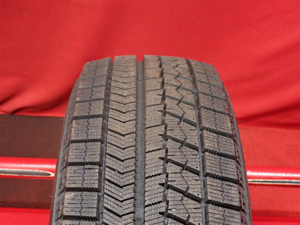 ブリヂストン ブリザック VRX BRIDGESTONE BLIZZAK VRX 175/65R15 84Q iQ アクア イグニス インサイト カローラ カローラ アクシオ カローラ フィールダー キューブ サニー スイフト スペイド バレーノ フィット フィット ハイブリッド プント ポルテ マイクラC+C ミニ ミニ