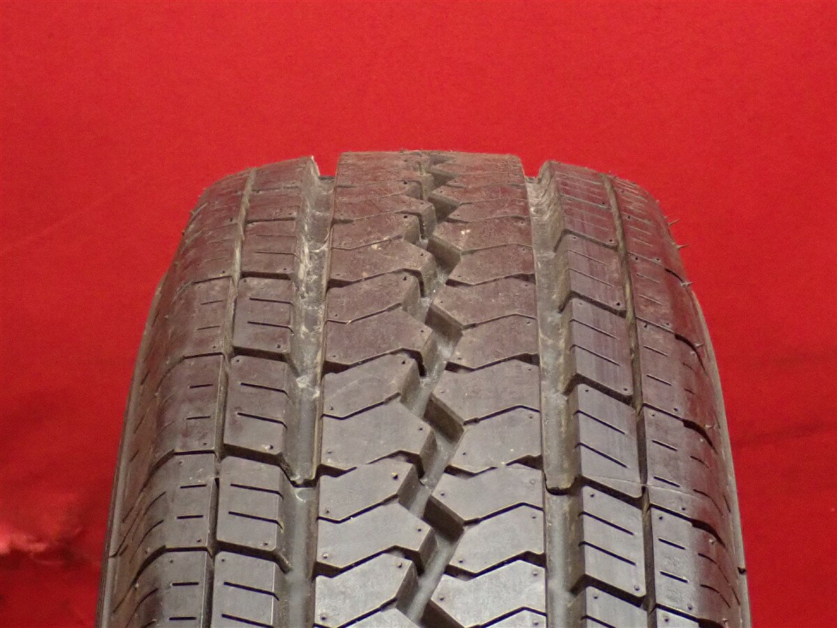 トーヨー V-02 TOYO V-02 195/80R15 107/105L NV350 キャラバンワゴン エスクード キャラバン バン コモ ジムニー シエラ ジムニー ノマド ストラーダ ダットサン ハイエース ハイエースコミューター ハイエースバン ハイエースバン ジャストロー ハイエースワゴン ハイ