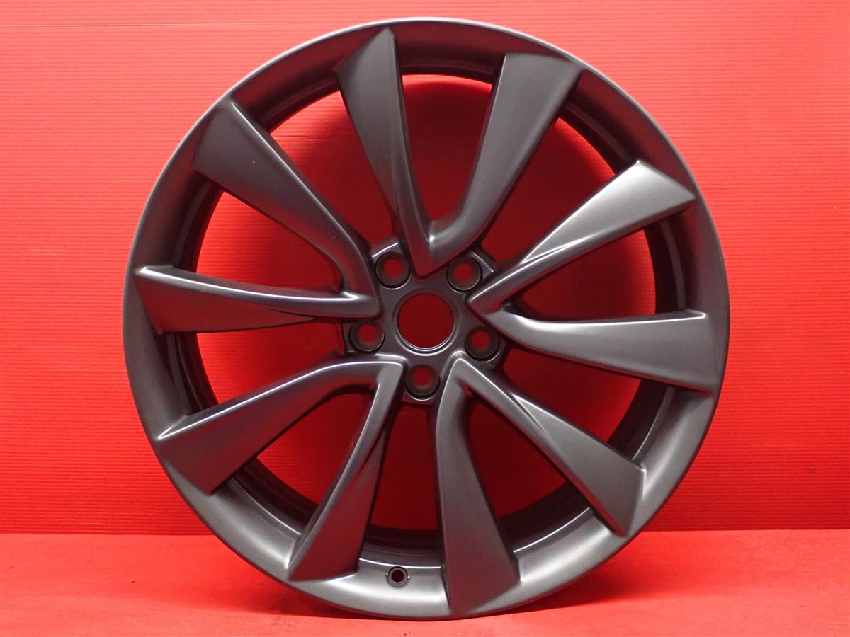 値下げ！溝６割　ミシュラン　テスラ モデル3 スタッドレス4本 ハブリング付き 値下げ！溝6割 ミシュラン テスラ モデル3 スタッドレス4本