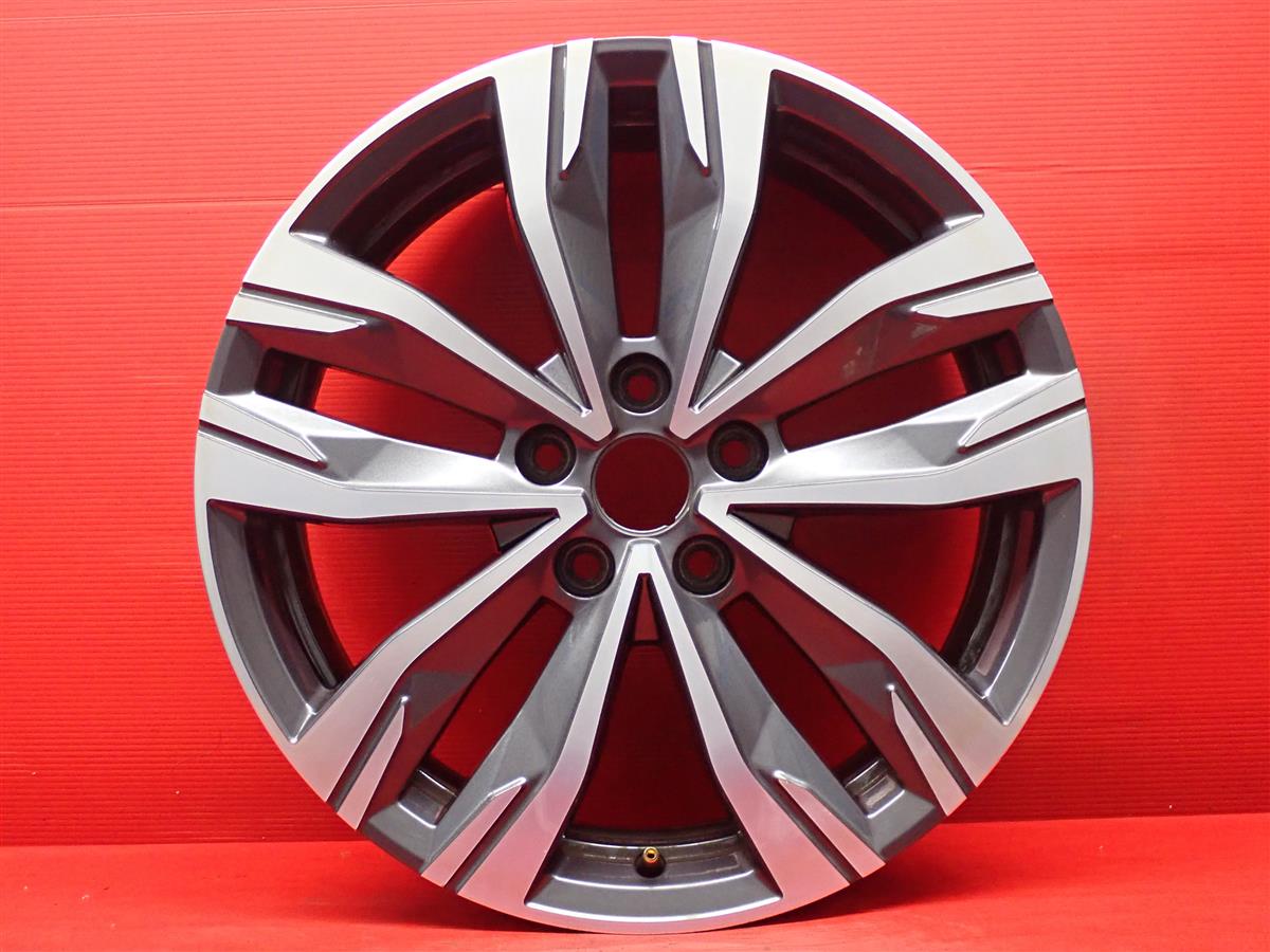 ルノー メガーヌ IV 純正 18インチ 7.5Jx18 +46 5/114.3 ガンメタポリッシュ(ガンメタ&ポリッシュ)