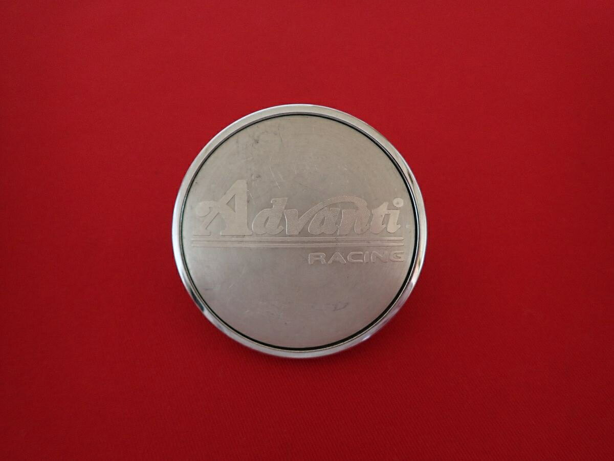 ●商品情報 Advanti Racing 中古センターキャップ1枚の出品です。全体的にキズ、変色またはくすみがあります。プラスチック製、メッキ色×銀色です。刻印 C-B87 FOR PCD 98/100&#13212;☆キャップを傷つけてしまった方、破損してしまった方、いつの間にか知らないうちに飛んで行って失くしてしまった方、経年劣化により使用出来なくなってしまった方など、単品でお探しの方におススメです！！☆【寸法・程度について】【程度について】キズ等の程度につきましては画像にてご確認ください。表記は省略させて頂いておりますのでご了解ください。【寸法】※すべて実測値です画像にてご確認下さい。測定個所は下記の部分となります。全幅(直径)・裏面取付部径・厚さ(高さ)ジャンクCP5205977 社外 キャップ 商品番号 P005205977 （お問い合わせの際にはこの番号をお伝え下さい） 部品名 キャップ 証明書 無 保証書 なし 取扱説明書 無 当店評価 ジャンクC スペック 送料（税別） 1,000円 ※沖縄県や離島の場合は中継料が加算されます 当店は中古専門店です。商品画像をよくご確認の上ご購入下さい。 お気に召しませんでしたか？ 当店には数万点の商品があります。 他の商品もぜひご検討ください。 この店舗の他の商品も見てみる