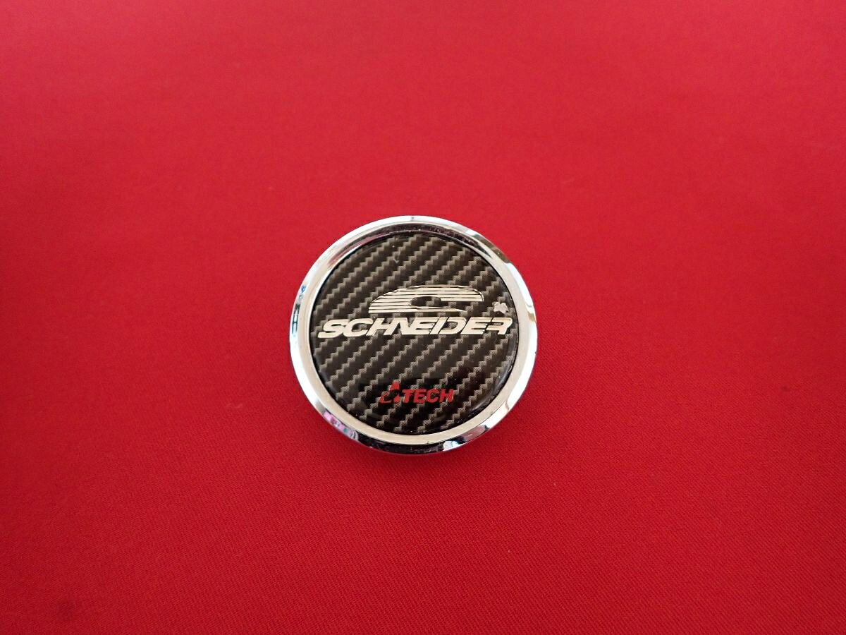 ●商品情報 SCHNEIDER シュナイダー 中古センターキャップ1枚の出品です。全体的にキズ、変色またはくすみがあります。プラスチック製、メッキ色×黒色です。刻印 PCK80☆キャップを傷つけてしまった方、破損してしまった方、いつの間にか知らないうちに飛んで行って失くしてしまった方、経年劣化により使用出来なくなってしまった方など、単品でお探しの方におススメです！！☆【寸法・程度について】【程度について】キズ等の程度につきましては画像にてご確認ください。表記は省略させて頂いておりますのでご了解ください。【寸法】※すべて実測値です画像にてご確認下さい。測定個所は下記の部分となります。全幅(直径)・裏面取付部径・厚さ(高さ)ジャンクBP5206093 社外 キャップ 商品番号 P005206093 （お問い合わせの際にはこの番号をお伝え下さい） 部品名 キャップ 証明書 無 保証書 なし 取扱説明書 無 当店評価 ジャンクB スペック 送料（税別） 1,000円 ※沖縄県や離島の場合は中継料が加算されます 当店は中古専門店です。商品画像をよくご確認の上ご購入下さい。 お気に召しませんでしたか？ 当店には数万点の商品があります。 他の商品もぜひご検討ください。 この店舗の他の商品も見てみる