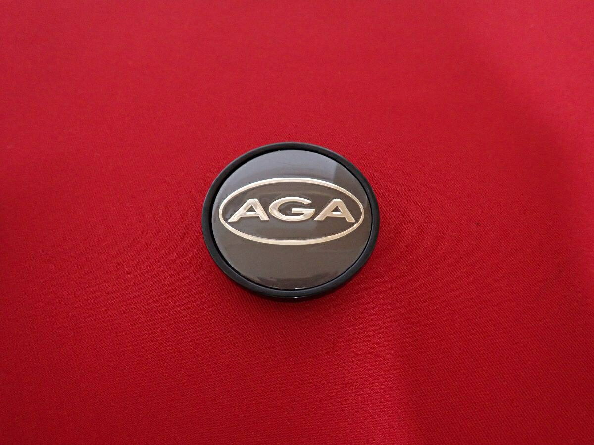 ●商品情報 AGA 中古センターキャップ1枚の出品です。全体的にキズがあります。プラスチック製、黒色×グレー色です。☆キャップを傷つけてしまった方、破損してしまった方、いつの間にか知らないうちに飛んで行って失くしてしまった方、経年劣化により使用出来なくなってしまった方など、単品でお探しの方におススメです！！☆【寸法・程度について】【程度について】キズ等の程度につきましては画像にてご確認ください。表記は省略させて頂いておりますのでご了解ください。【寸法】※すべて実測値です画像にてご確認下さい。測定個所は下記の部分となります。全幅(直径)・裏面取付部径・厚さ(高さ)ジャンクBP5206434 社外 キャップ 商品番号 P005206434 （お問い合わせの際にはこの番号をお伝え下さい） 部品名 キャップ 証明書 無 保証書 なし 取扱説明書 無 当店評価 ジャンクB スペック 送料（税別） 1,000円 ※沖縄県や離島の場合は中継料が加算されます 当店は中古専門店です。商品画像をよくご確認の上ご購入下さい。 お気に召しませんでしたか？ 当店には数万点の商品があります。 他の商品もぜひご検討ください。 この店舗の他の商品も見てみる