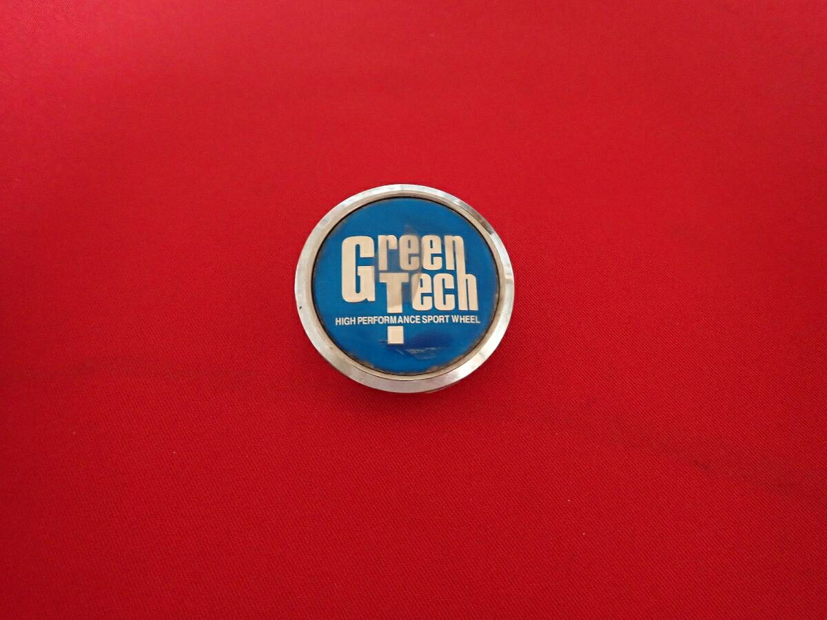 ●商品情報 Green Tech 中古センターキャップ1枚の出品です。全体的にキズ、変色またはくすみがあります。プラスチック製、メッキ色×青色です。刻印 MCS60NA51 SJ906-01☆キャップを傷つけてしまった方、破損してしまった方、いつの間にか知らないうちに飛んで行って失くしてしまった方、経年劣化により使用出来なくなってしまった方など、単品でお探しの方におススメです！！☆【寸法・程度について】【程度について】キズ等の程度につきましては画像にてご確認ください。表記は省略させて頂いておりますのでご了解ください。【寸法】※すべて実測値です画像にてご確認下さい。測定個所は下記の部分となります。全幅(直径)・裏面取付部径・厚さ(高さ)ジャンクCP5206921 社外 キャップ 商品番号 P005206921 （お問い合わせの際にはこの番号をお伝え下さい） 部品名 キャップ 証明書 無 保証書 なし 取扱説明書 無 当店評価 ジャンクC スペック 送料（税別） 1,000円 ※沖縄県や離島の場合は中継料が加算されます 当店は中古専門店です。商品画像をよくご確認の上ご購入下さい。 お気に召しませんでしたか？ 当店には数万点の商品があります。 他の商品もぜひご検討ください。 この店舗の他の商品も見てみる