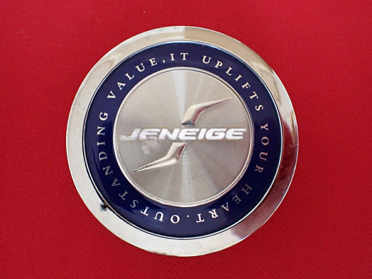●商品情報 Weds JENEIGE ウェッズ ジュネージュ中古センターキャップ1枚の出品です。全体的にキズ、変色またはくすみがあります。プラスチック製、メッキ色×銀色です。刻印 CAP M-954☆キャップを傷つけてしまった方、破損してしまった方、いつの間にか知らないうちに飛んで行って失くしてしまった方、経年劣化により使用出来なくなってしまった方など、単品でお探しの方におススメです！！☆【寸法・程度について】【程度について】キズ等の程度につきましては画像にてご確認ください。表記は省略させて頂いておりますのでご了解ください。【寸法】※すべて実測値です画像にてご確認下さい。測定個所は下記の部分となります。全幅(直径)・裏面取付部径・厚さ(高さ)ジャンクBP5207183 社外 センターキャップ 商品番号 P005207183 （お問い合わせの際にはこの番号をお伝え下さい） 部品名 センターキャップ 証明書 無 保証書 なし 取扱説明書 無 当店評価 ジャンクB スペック 送料（税別） 1,000円 ※沖縄県や離島の場合は中継料が加算されます 当店は中古専門店です。商品画像をよくご確認の上ご購入下さい。 お気に召しませんでしたか？ 当店には数万点の商品があります。 他の商品もぜひご検討ください。 この店舗の他の商品も見てみる