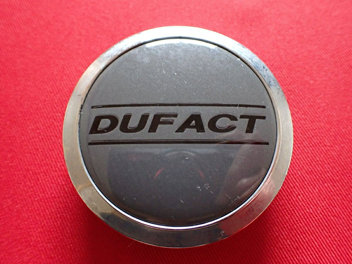 ●商品情報 DUFACT デュファクト 中古センターキャップ1枚の出品です。全体的にキズ、変色またはくすみがあります。プラスチック製、メッキ色×グレー色です。刻印 PCM12 C-298-1☆キャップを傷つけてしまった方、破損してしまった方、いつの間にか知らないうちに飛んで行って失くしてしまった方、経年劣化により使用出来なくなってしまった方など、単品でお探しの方におススメです！！☆【寸法・程度について】【程度について】キズ等の程度につきましては画像にてご確認ください。表記は省略させて頂いておりますのでご了解ください。【寸法】※すべて実測値です画像にてご確認下さい。測定個所は下記の部分となります。全幅(直径)・裏面取付部径・厚さ(高さ)ジャンクBP5207196 社外 センターキャップ 商品番号 P005207196 （お問い合わせの際にはこの番号をお伝え下さい） 部品名 センターキャップ 証明書 無 保証書 なし 取扱説明書 無 当店評価 ジャンクB スペック 送料（税別） 1,000円 ※沖縄県や離島の場合は中継料が加算されます 当店は中古専門店です。商品画像をよくご確認の上ご購入下さい。 お気に召しませんでしたか？ 当店には数万点の商品があります。 他の商品もぜひご検討ください。 この店舗の他の商品も見てみる