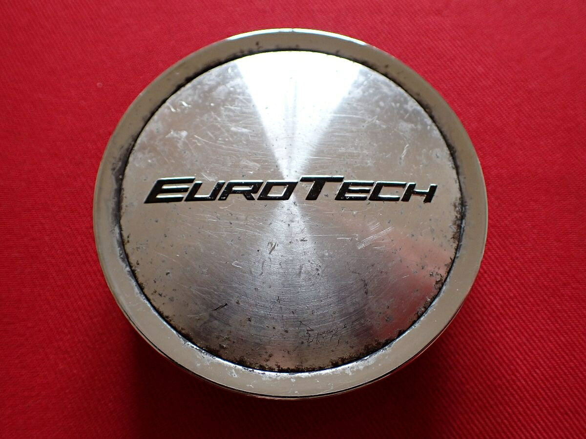 ●商品情報 EURO TECH 中古センターキャップ1枚の出品です。全体的にキズ、変色またはくすみがあります。プラスチック製、メッキ色×銀色です。刻印 LPG-1☆キャップを傷つけてしまった方、破損してしまった方、いつの間にか知らないうちに飛んで行って失くしてしまった方、経年劣化により使用出来なくなってしまった方など、単品でお探しの方におススメです！！☆【寸法・程度について】【程度について】キズ等の程度につきましては画像にてご確認ください。表記は省略させて頂いておりますのでご了解ください。【寸法】※すべて実測値です画像にてご確認下さい。測定個所は下記の部分となります。全幅(直径)・裏面取付部径・厚さ(高さ)ジャンクCP5207241 社外 センターキャップ 商品番号 P005207241 （お問い合わせの際にはこの番号をお伝え下さい） 部品名 センターキャップ 証明書 無 保証書 なし 取扱説明書 無 当店評価 ジャンクC スペック 送料（税別） 1,000円 ※沖縄県や離島の場合は中継料が加算されます 当店は中古専門店です。商品画像をよくご確認の上ご購入下さい。 お気に召しませんでしたか？ 当店には数万点の商品があります。 他の商品もぜひご検討ください。 この店舗の他の商品も見てみる