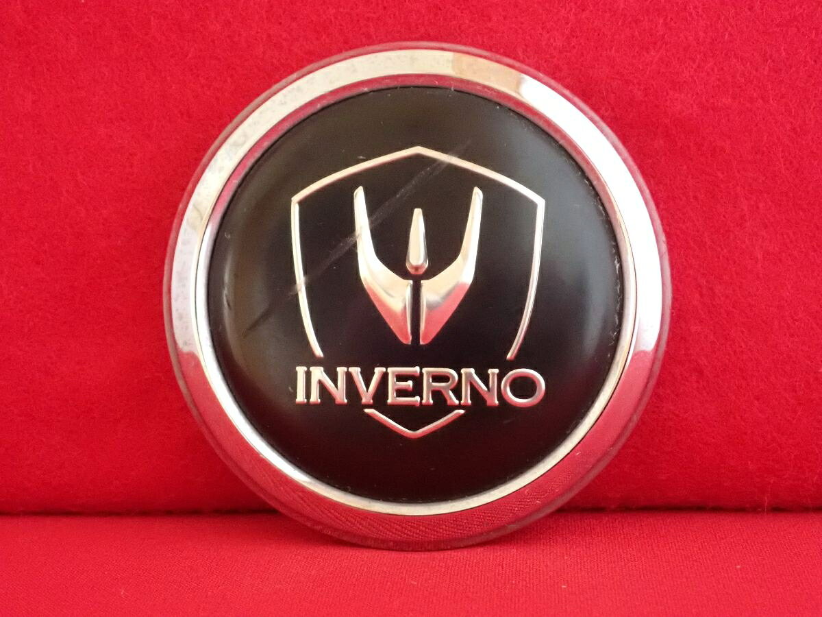●商品情報 INVERNO 中古センターキャップ1枚の出品です。全体的にキズ、変色またはくすみがあります。プラスチック製、黒色×メッキ色です。刻印 KU-NL CJ23-CAP☆キャップを傷つけてしまった方、破損してしまった方、いつの間にか知らないうちに飛んで行って失くしてしまった方、経年劣化により使用出来なくなってしまった方など、単品でお探しの方におススメです！！☆【寸法・程度について】【程度について】キズ等の程度につきましては画像にてご確認ください。表記は省略させて頂いておりますのでご了解ください。【寸法】※すべて実測値です画像にてご確認下さい。測定個所は下記の部分となります。全幅(直径)・裏面取付部径・厚さ(高さ)ジャンクBP5207344 社外 センターキャップ 商品番号 P005207344 （お問い合わせの際にはこの番号をお伝え下さい） 部品名 センターキャップ 証明書 無 保証書 なし 取扱説明書 無 当店評価 ジャンクB スペック 送料（税別） 1,000円 ※沖縄県や離島の場合は中継料が加算されます 当店は中古専門店です。商品画像をよくご確認の上ご購入下さい。 お気に召しませんでしたか？ 当店には数万点の商品があります。 他の商品もぜひご検討ください。 この店舗の他の商品も見てみる