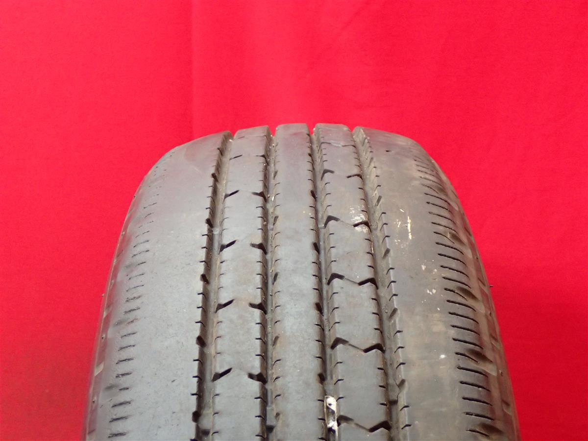 ブリヂストン Vスチール リブ R202 BRIDGESTONE VSTEEL RIB R202 215/65R15 110/108L MPV RVR Vクラス アリスト アンフィニ MPV インフィニティ Q45 エスティマ エルグランド カマロ クラウン マジェスタ グランドハイエース グランビア グランプリ シーマ シグマ セドリッ