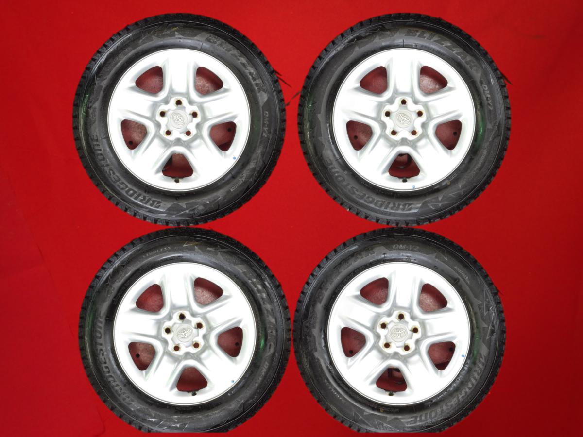 ブリヂストン ブリザック DM-V2 BRIDGESTONE BLIZZAK DM-V2 225/65R17 102Q RAV4 (30系)純正スチール(センターハブキャップ付) 6.5Jx17 +45 5/114.3 シルバー(銀色)系 RAV4 ヴァンガード