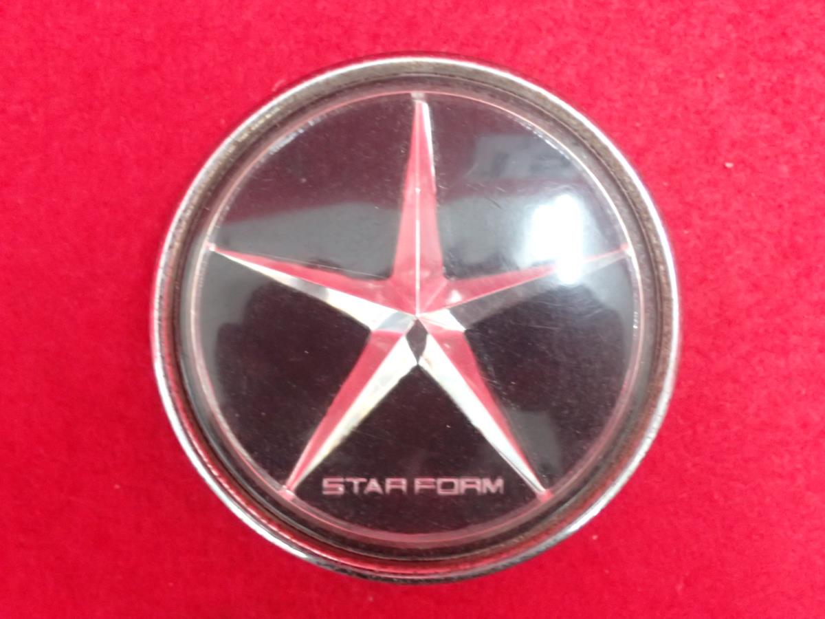 ●商品情報 STAR FORM 中古センターキャップ1枚の出品です。☆キャップを傷つけてしまった方、破損してしまった方、いつの間にか知らないうちに飛んで行って失くしてしまった方、経年劣化により使用出来なくなってしまった方など、単品でお探しの方におススメです！！☆【寸法・程度について】【程度について】キズ等の程度につきましては画像にてご確認ください。表記は省略させて頂いておりますのでご了解ください。【寸法】※すべて実測値です画像にてご確認下さい。測定個所は下記の部分となります。全幅(直径)裏面取付部径厚さ(高さ)ジャンクBP4575商品 2000円+消費税 送料 1000円+消費税 社外 キャップ 商品番号 P000004575 （お問い合わせの際にはこの番号をお伝え下さい） 部品名 キャップ 証明書 無 保証書 なし 取扱説明書 無 当店評価 ジャンクB スペック 送料（税別） 1,000円 ※沖縄県や離島の場合は中継料が加算されます 当店は中古専門店です。商品画像をよくご確認の上ご購入下さい。 お気に召しませんでしたか？ 当店には数万点の商品があります。 他の商品もぜひご検討ください。 この店舗の他の商品も見てみる
