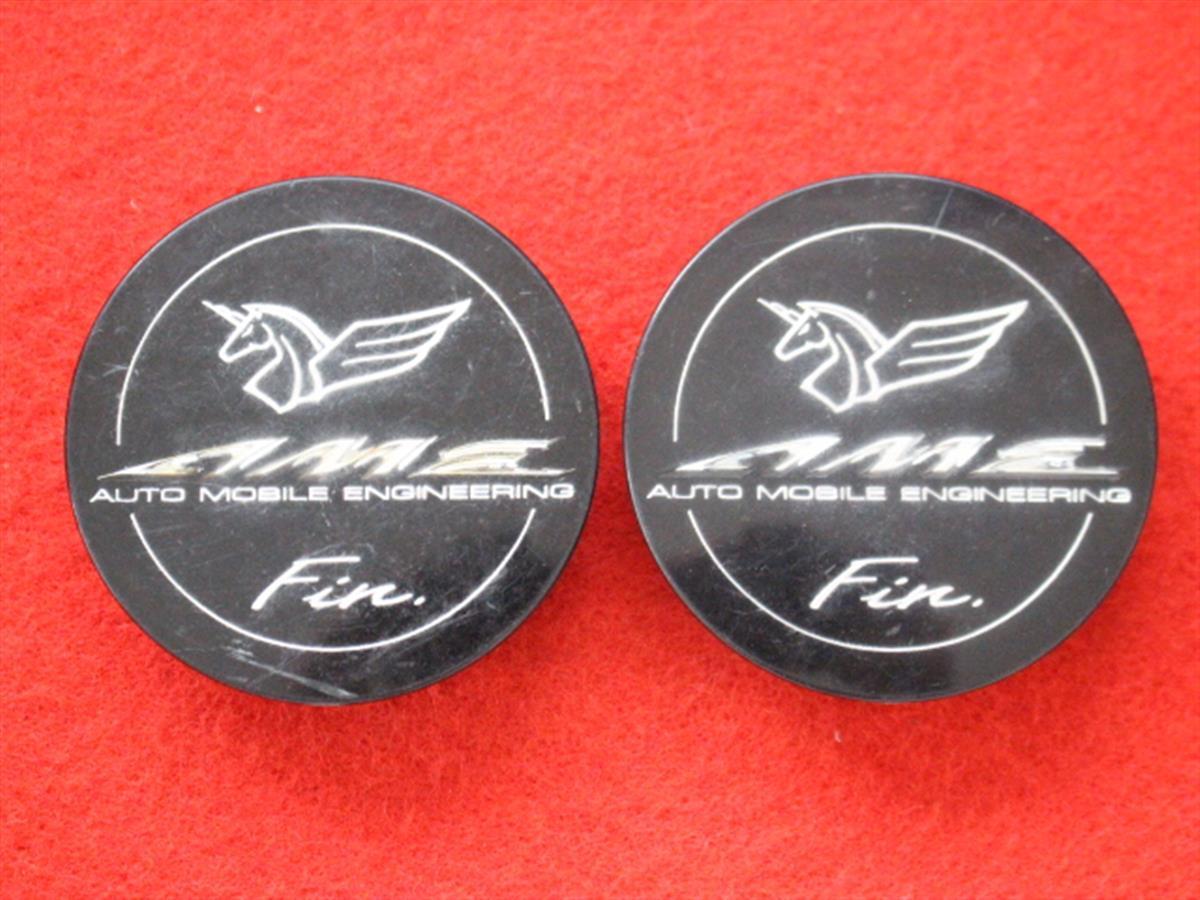 ●商品情報 AME Fin中古センターキャップ2枚の出品です。全体的にキズ、変色又はくすみがあります。プラスチック製、黒色です。刻印 HD-67-2、HD-67-3☆キャップを傷つけてしまった方、破損してしまった方、いつの間にか知らないうちに飛んで行って失くしてしまった方、経年劣化により使用出来なくなってしまった方など、単品でお探しの方におススメです！！☆【寸法・程度について】【程度について】キズ等の程度につきましては画像にてご確認ください。表記は省略させて頂いておりますのでご了解ください。【寸法】※すべて実測値です画像にてご確認下さい。測定個所は下記の部分となります。全幅(直径)・裏面取付部径・厚さ(高さ)ジャンクBP5200727商品 8000円+消費税 送料 1000円+消費税 社外 キャップ 商品番号 P005200727 （お問い合わせの際にはこの番号をお伝え下さい） 部品名 キャップ 証明書 無 保証書 なし 取扱説明書 無 当店評価 ジャンクB スペック 送料（税別） 1,000円 ※沖縄県や離島の場合は中継料が加算されます 当店は中古専門店です。商品画像をよくご確認の上ご購入下さい。 お気に召しませんでしたか？ 当店には数万点の商品があります。 他の商品もぜひご検討ください。 この店舗の他の商品も見てみる