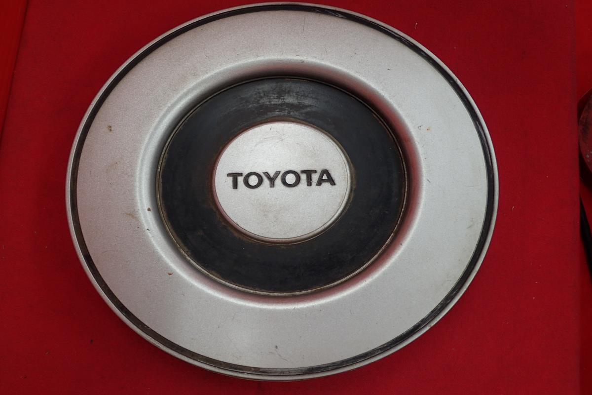 トヨタ 純正キャップ