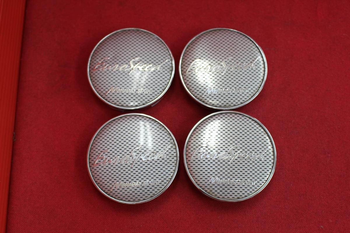 ●商品情報 EuroSpeed　MANARAYSPORT　センターキャップ4枚セット画像の物が全てです。中古品の為、傷・サビ・シミ等ある物もございます。程度は画像にて確認して下さい。お探しの方、この機会に是非どうぞ！ジャンクAP981総額 4000円+消費税 送料 1000円+消費税 社外 キャップ 商品番号 P000000981 （お問い合わせの際にはこの番号をお伝え下さい） 部品名 キャップ 証明書 無 保証書 なし 取扱説明書 無 当店評価 ジャンクA スペック 送料（税別） 1,000円 ※沖縄県や離島の場合は中継料が加算されます 当店は中古専門店です。商品画像をよくご確認の上ご購入下さい。 お気に召しませんでしたか？ 当店には数万点の商品があります。 他の商品もぜひご検討ください。 この店舗の他の商品も見てみる