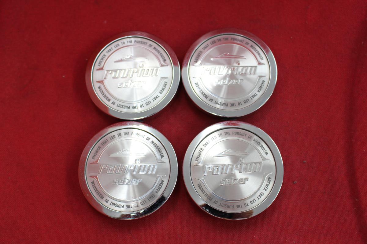 ●商品情報 ravrion selzer センターキャップ4枚セット画像の物が全てです。中古品の為、傷・サビ・シミ等ある物もございます。程度は画像にて確認して下さい。お探しの方、この機会に是非どうぞ！ジャンクAP990総額 4000円+消費税 送料 1000円+消費税 社外 キャップ 商品番号 P000000990 （お問い合わせの際にはこの番号をお伝え下さい） 部品名 キャップ 証明書 無 保証書 なし 取扱説明書 無 当店評価 ジャンクA スペック 送料（税別） 1,000円 ※沖縄県や離島の場合は中継料が加算されます 当店は中古専門店です。商品画像をよくご確認の上ご購入下さい。 お気に召しませんでしたか？ 当店には数万点の商品があります。 他の商品もぜひご検討ください。 この店舗の他の商品も見てみる