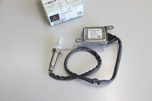 ベンツ純正品　新品 NOXセンサー 1個(窒素酸化物センサー)A000905940464　W213 E400 E450 E43AMG リア(触媒後)用＊必ず事前の適合・在庫確認をお願いします。　互換：A0009059404