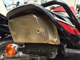 ゼファー400黄ばみテールレンズ