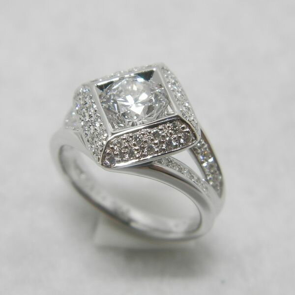 ץ  F6852 ץʥ1.204ct 0.46ct D顼/SI2