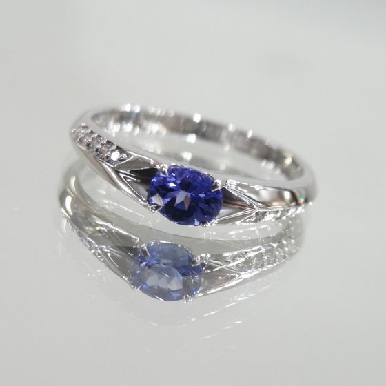 Ptタンザナイトダイヤモンドリング...