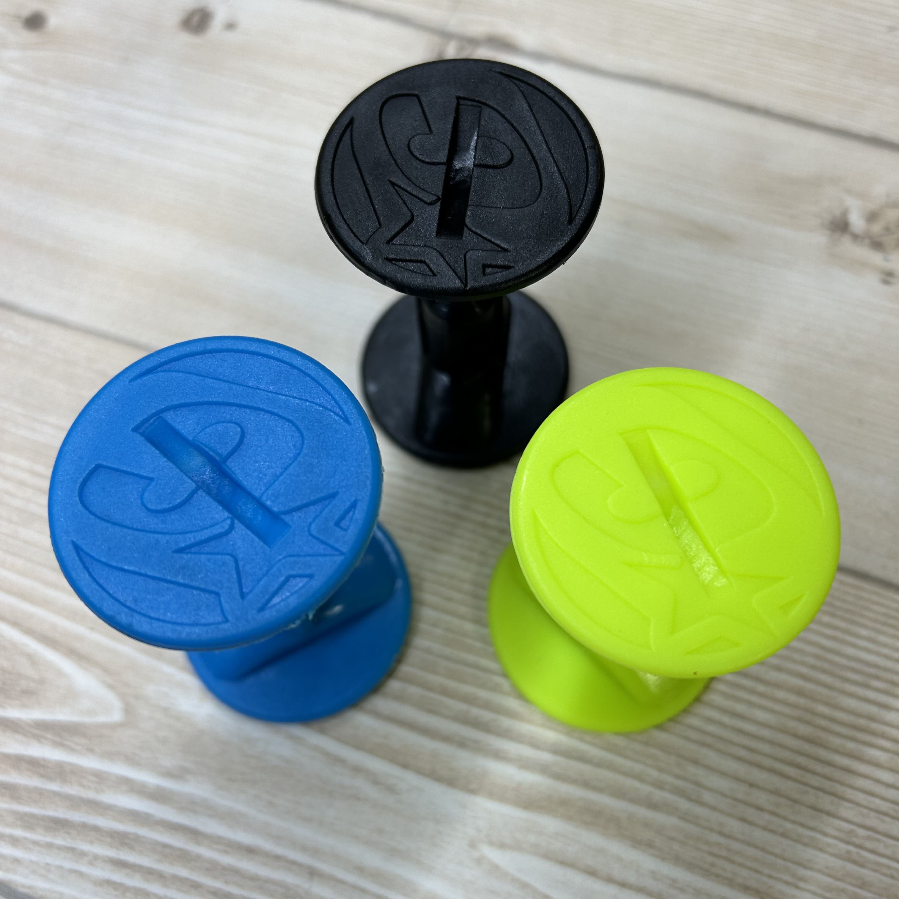 CREATUERS�ʥ��ꥨ�����㡼����Plugs�ʥץ饰�˴��̥�����