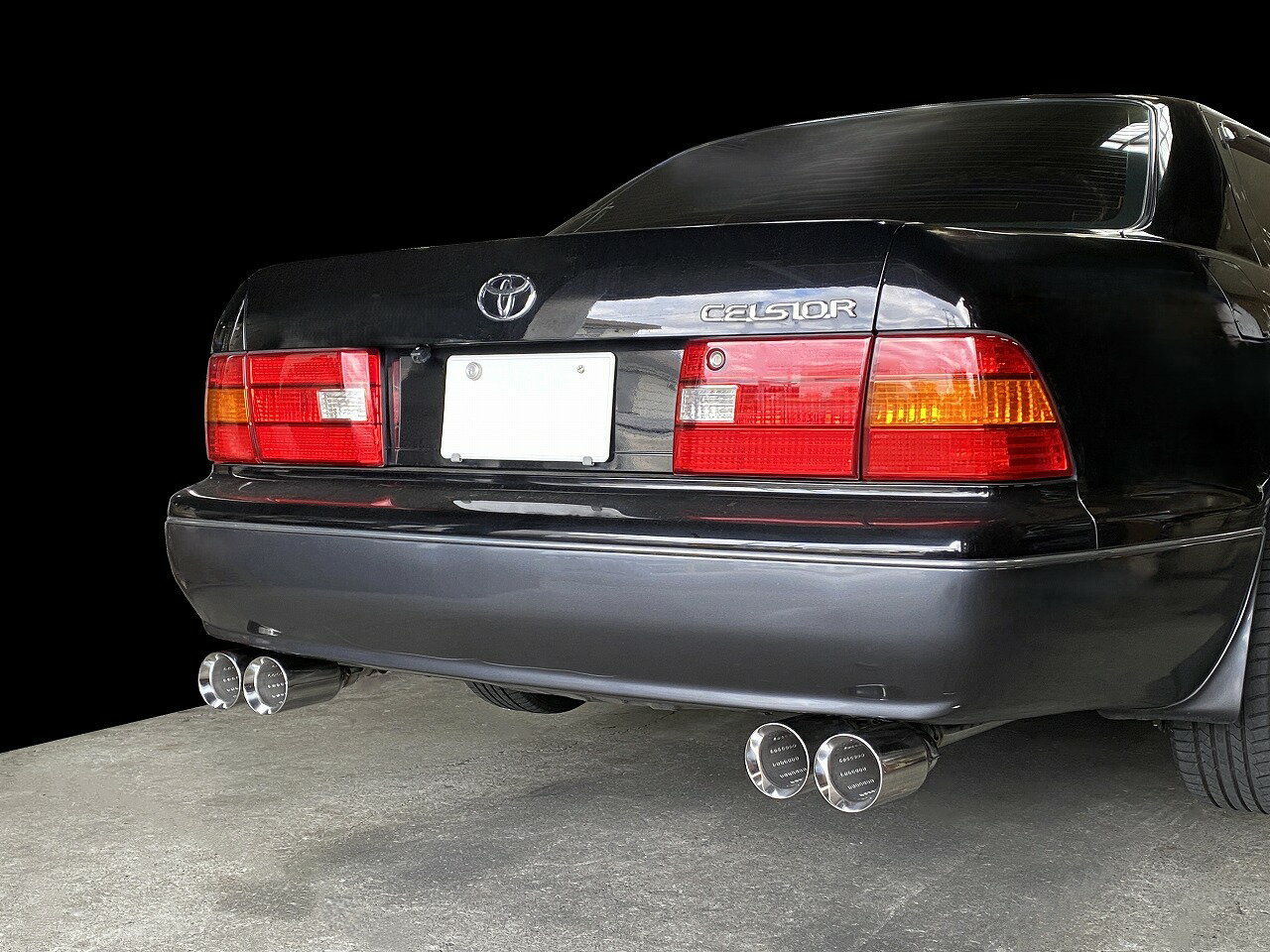 スリーキャッツ UCF21 20セルシオ 後期 100Φ真円 4本出し ストレート マフラー