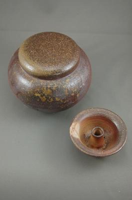 I-2焼締大丸2変化花器骨壷7号美術品として、又実際に花を生けたり、生前に楽しみ、最後に自分が愛用したものが骨壷!