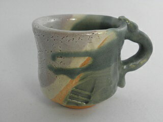 薪窯　鳴海織部 マグカップ 文部大臣奨励賞受賞作家 荒川明作　木箱付き こだわりのギフト 還暦祝い などの贈り物に最適 無料ラッピング　 hma-3