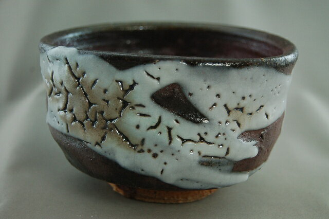 志野焼 抹茶茶碗 　文部大臣奨励賞受賞作家 荒川明作　木箱付き こだわりのギフト 還暦祝い などの贈り..