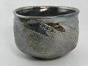 黒 虹彩楽 四角形の 抹茶茶碗 文部大臣奨励賞受賞作家 荒川明作 木箱付き こだわりのギフト 還暦祝い などの贈り物に最適 無料ラッピング kch-3