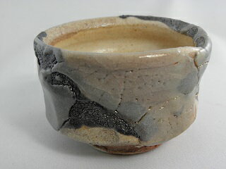 志野ぐいのみ 　おちょこ　文部大臣奨励賞受賞作家 荒川明作　木箱付き こだわりのギフト 還暦祝い などの贈り物に最適 無料ラッピング ggu-46