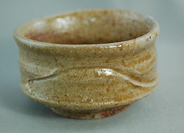 焼締 ぐいのみ 　おちょこ 　文部大臣奨励賞受賞作家 荒川明作　木箱付き こだわりのギフト 還暦祝い などの贈り物に最適 無料ラッピング　 bgu-20