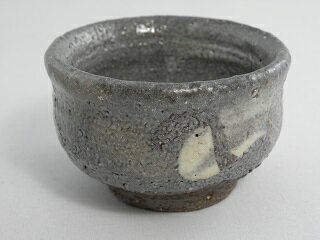 唐津ぐいのみ おちょこ 　 文部大臣奨励賞受賞作家 荒川明作　木箱付き こだわりのギフト 還暦祝い などの贈り物に最適 無料ラッピング　hgu-33