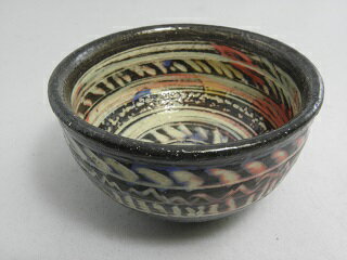 積層泥彩黒　ぐいのみ おちょこ　 文部大臣奨励賞受賞作家 荒川明作　木箱付き こだわりのギフト 還暦祝い などの贈り物に最適 無料ラッピング　igu-24