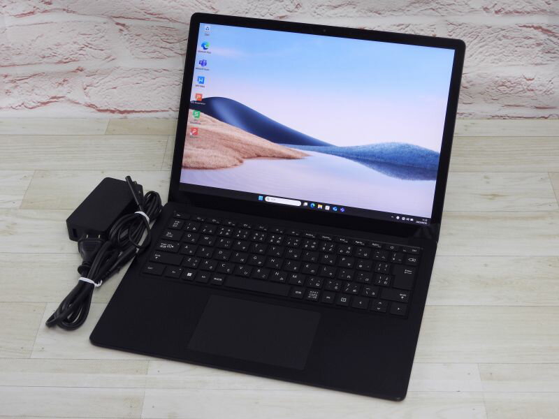 【中古】Aランク Surface Laptop4 タッチ液晶 Core i7 1185G7 メモリ16GB NVMe256GB 13.5インチ Win11
