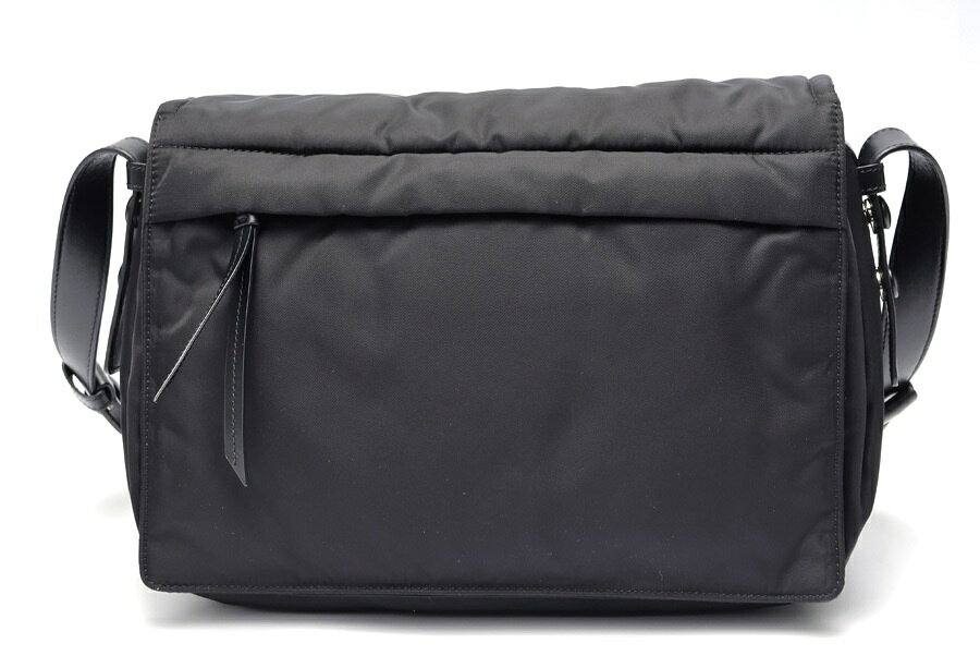 【中古】 プラダ / PRADA ミディアム パデッド Re-Nylon ショルダーバッグ 1BD255　ナイロン　ブラック 商品番号 S-159619　値下げ