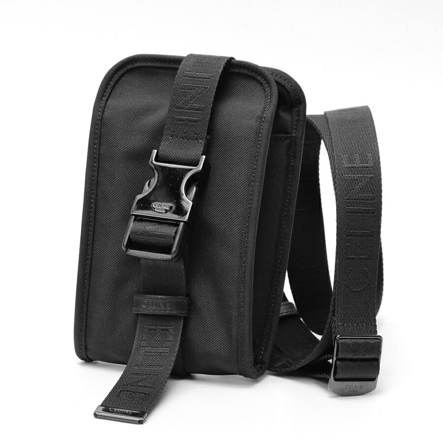 樂天商城 - 【中古】 セリーヌ / CELINE トレッキング モバイルポーチ スマホポーチ / フォンホルダー 10J212DVN.38SI　ナイロン　ブラック 新入荷