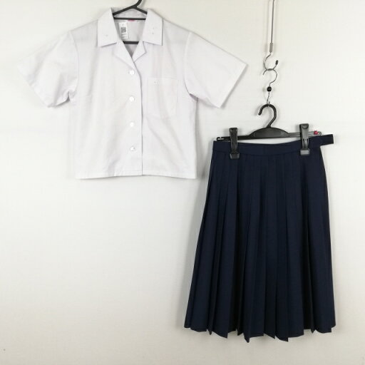ブラウス スカート 上下2点セット トンボ 夏物 女子 学生服 中学 高校 白 制服 中古 ランクC EY5715 ブラウス スカート 上下2点セット トンボ 夏物 女子 学生服 中学 高校 白 制服 中古 ランクC EY5715