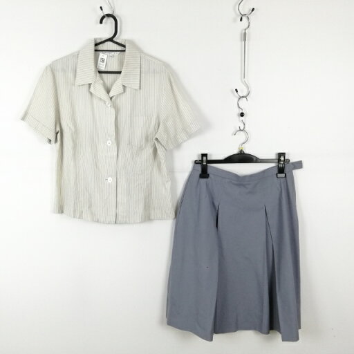 ブラウス スカート 上下2点セット 3L 大きいサイズ 夏物 女子 学生服 中学 高校 ストライプ(白/グレー) 制服 中古 ランクC EY1023 ブラウス スカート 上下2点セット 3L 大きいサイズ 夏物 女子 学生服 中学 高校 ストライプ(白/グレー) 制服 中古 ランクC EY1023
