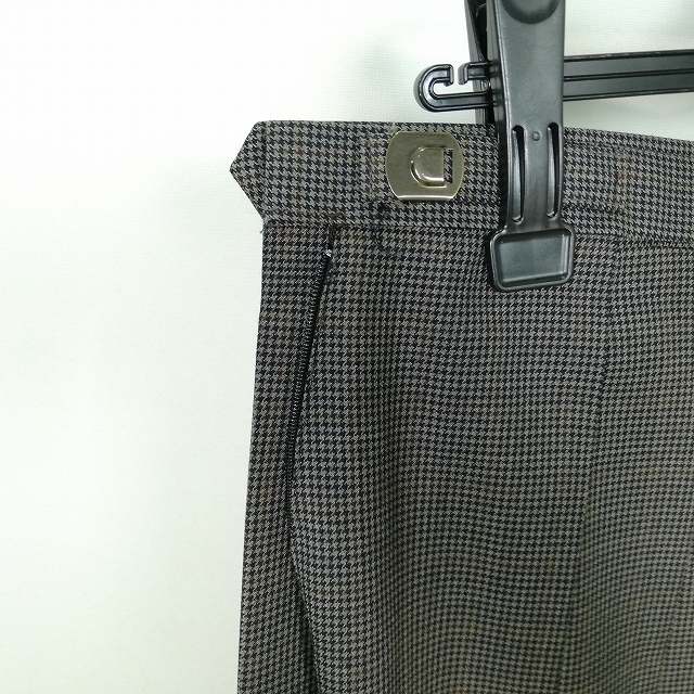 スクールスカート 大きいサイズ 冬物 w72-丈65 チェック 広島安芸府中中学 プリーツ 学生服 制服 女子 中古 HK4490