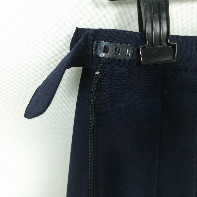 スクールスカート 夏物 w63-丈61 紺 中学 高校 プリーツ 学生服 制服 女子 中古 HK4705