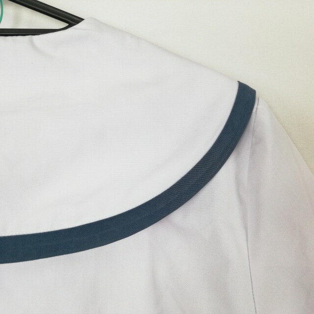 セーラー服 スカート 上下2点セット 160A 夏物 緑1本線 女子 学生服 鹿児島米ノ津中学 白 制服 中古 ランクC EY8422