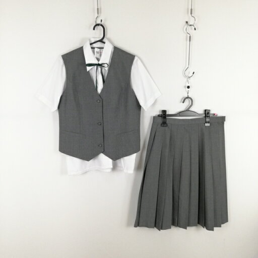 ベスト スカート 紐タイ 上下4点セット トンボ 夏物 女子 学生服 中学 高校 グレー 制服 中古 ランクC NA2523 ベスト スカート 紐タイ 上下4点セット トンボ 夏物 女子 学生服 中学 高校 グレー 制服 中古 ランクC NA2523