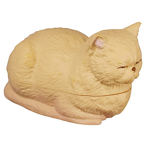 ●この商品のラインナップを全て見る ▼この商品は【エキゾチックショートヘア(クリーム)】のみです。 猫の愛らしい座り方である「香箱座り」をモチーフにした、かわいらしい小箱。中にはクリップなどの小物が収納できるようになっています。集めると、猫の集会みたいに！ 英語名：Koubako Cat Box Part.2 TakaraTomyArts Capsule Toy このシリーズには6種類のラインナップがあります。 お届け商品は、商品名及び画像のものになります。 ・茶トラ ・ペルシャ(ブラック) ・エキゾチックショートヘア(ホワイト) ・ハチワレ(グレー) ・ペルシャ(スモーク) ・エキゾチックショートヘア(クリーム) キャラクター：猫 (生き物) サイズ：全長約60mm 材質：PVC 商品状態：新品・ミニブック付属 ※カプセルは付属しません。内袋は未開封です。 ■35938 ■メーカー：タカラトミーアーツ ■分類：ガチャガチャ ■code：20210630 ■JAN：4904790895234 ラッピング（プレゼント包装）についてはコチラ 関連アイテムをキーワードで検索！(C)T-ARTS 備考 ブラインドボックス※1の商品は内容物確認のため、箱の底を開封しておりますが、中袋は未開封です。発送時には商品の入っていた箱はお付けいたします。 ガチャガチャ（ガシャポン）のカプセルフィギュアは、カプセルを取り除き、小袋に商品を入れなおしてお届けいたします。ミニブックは付属いたします。 いずれの商品も新品、未組み立て、中袋未開封となっております。 また、食玩（食品玩具）に付属しているラムネ、ガム、チョコレートなどは賞味期限の関係でお付けしておりません。 ※1　外からでは何が入っているかわからない仕様の物
