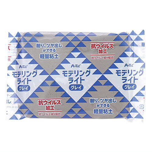 ▼この商品は【モデリングライトグレイ M 150g (品番：23313)】です。 抗ウイルス加工ねんど 商品サイズ：約120×20×140mm 重量：150g 材質：樹脂中空体、石粉他 ■45510 ■メーカー：アーテック ■分類：粘土 ■code：20240403 ■JAN：4521718233130